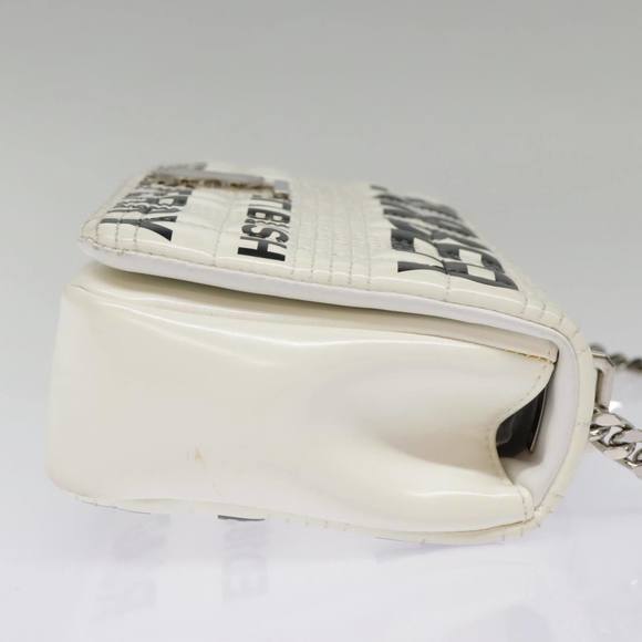 BURBERRY Roller Chain Shoulder Bag Patent leather White Silver Auth bs18894 - Picture 4 of 16
